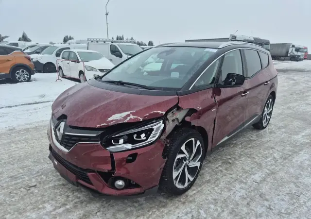 RENAULT Grand Scenic BLUE dCi 120 BOSE EDITION