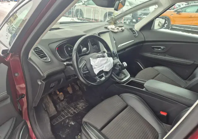 RENAULT Grand Scenic BLUE dCi 120 BOSE EDITION