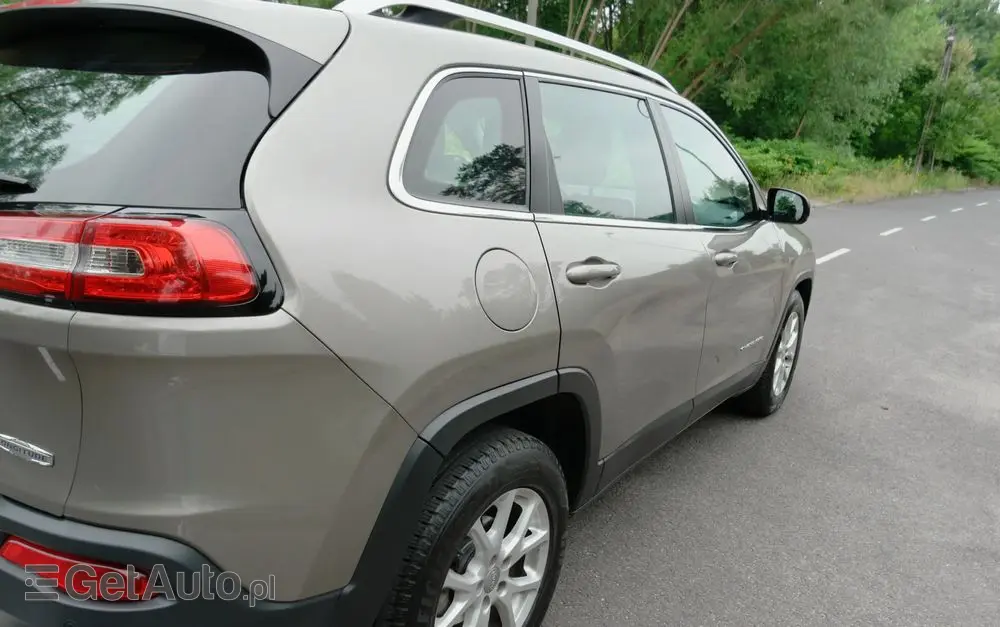 JEEP Cherokee 2.0 MJD 4x2 Longitude EU6