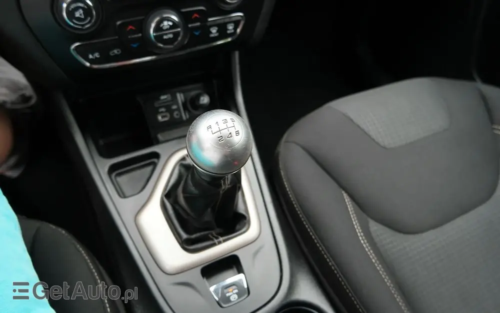 JEEP Cherokee 2.0 MJD 4x2 Longitude EU6