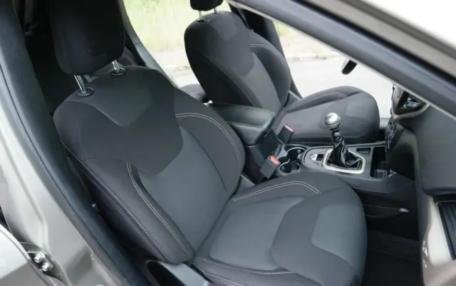 JEEP Cherokee 2.0 MJD 4x2 Longitude EU6