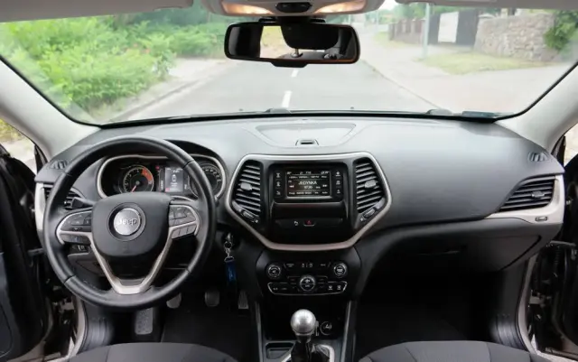 JEEP Cherokee 2.0 MJD 4x2 Longitude EU6