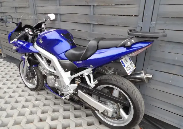SUZUKI SV 