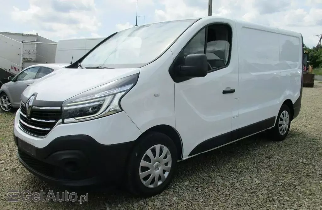 RENAULT Trafic 