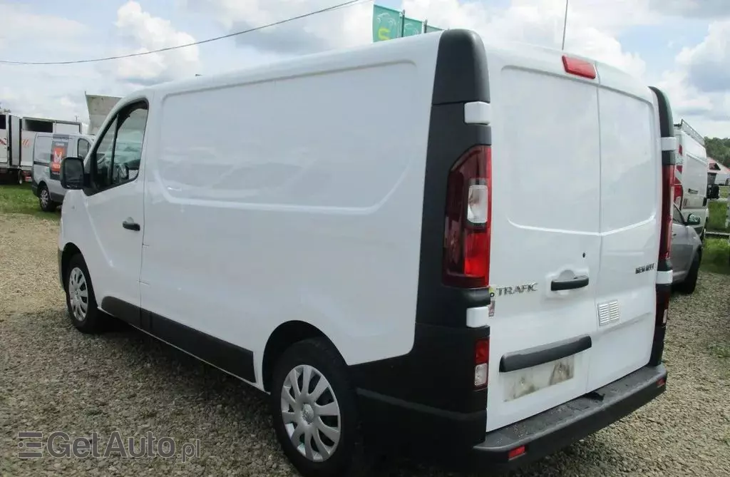 RENAULT Trafic 