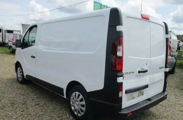 RENAULT Trafic 