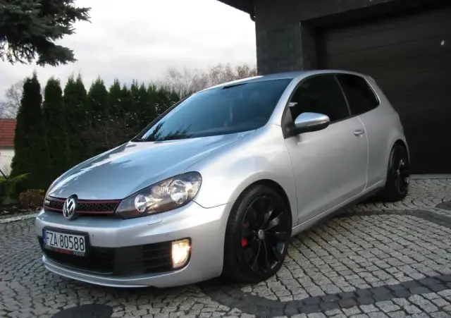 VOLKSWAGEN Golf 2.0 GTI DSG