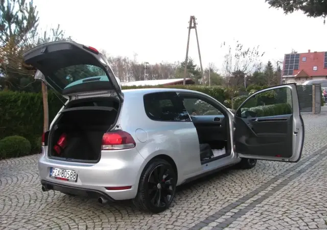 VOLKSWAGEN Golf 2.0 GTI DSG