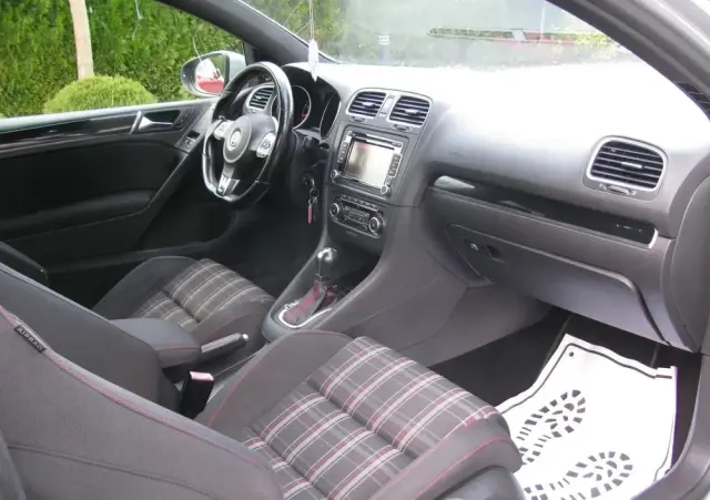 VOLKSWAGEN Golf 2.0 GTI DSG