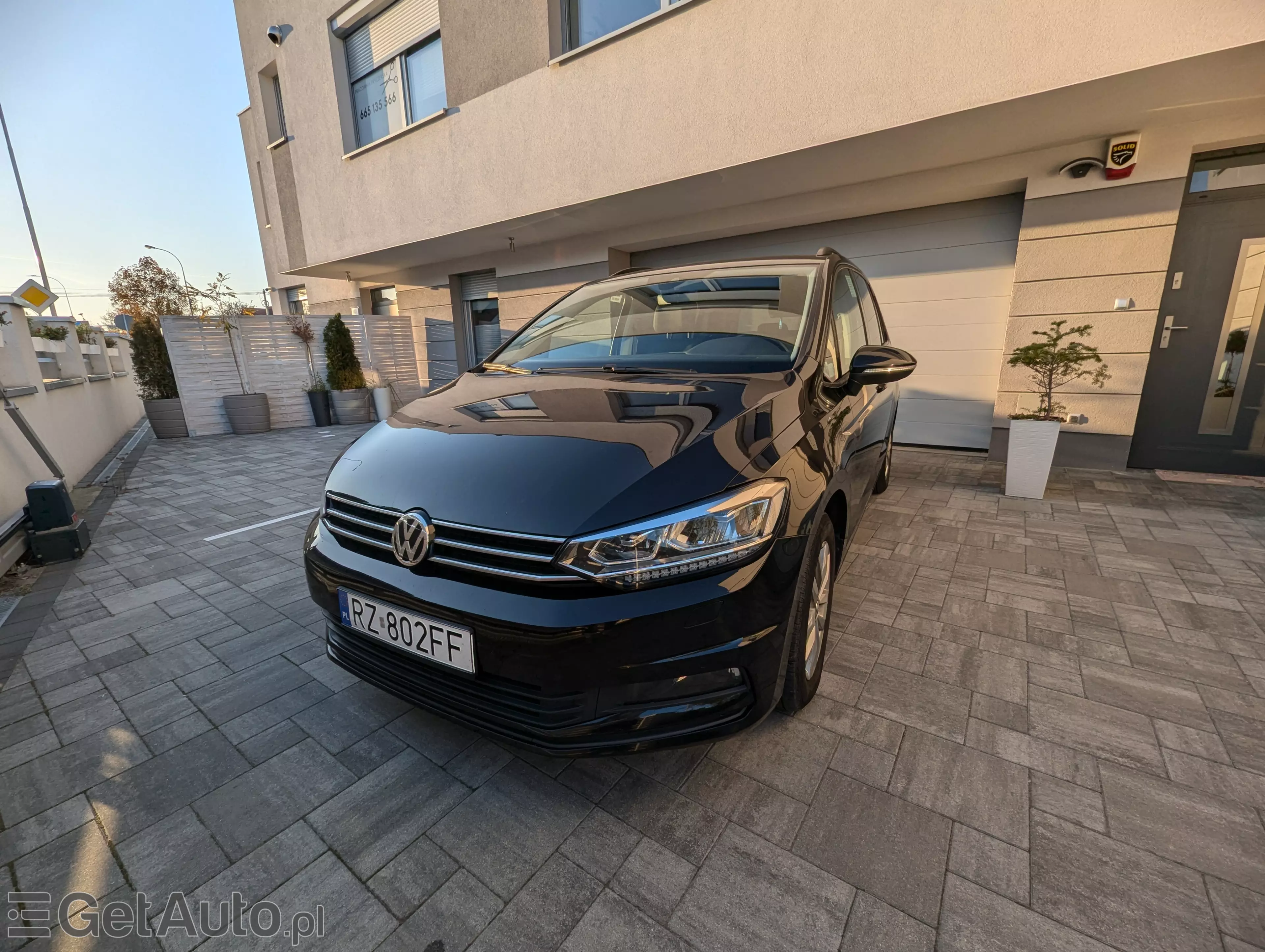 VOLKSWAGEN Touran Highline DSG