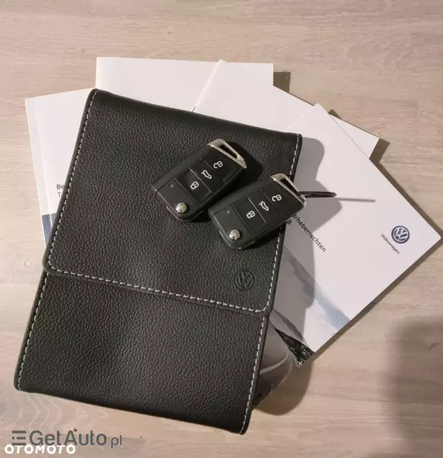 VOLKSWAGEN Touran Highline DSG