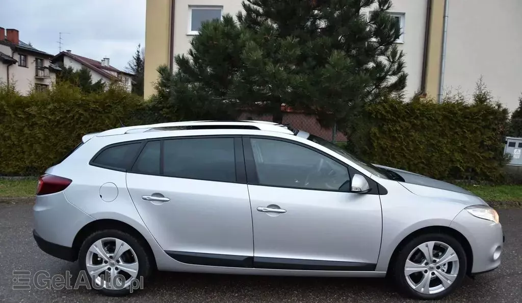 RENAULT Megane 