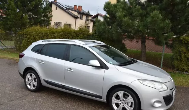 RENAULT Megane 