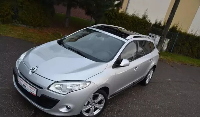 RENAULT Megane 