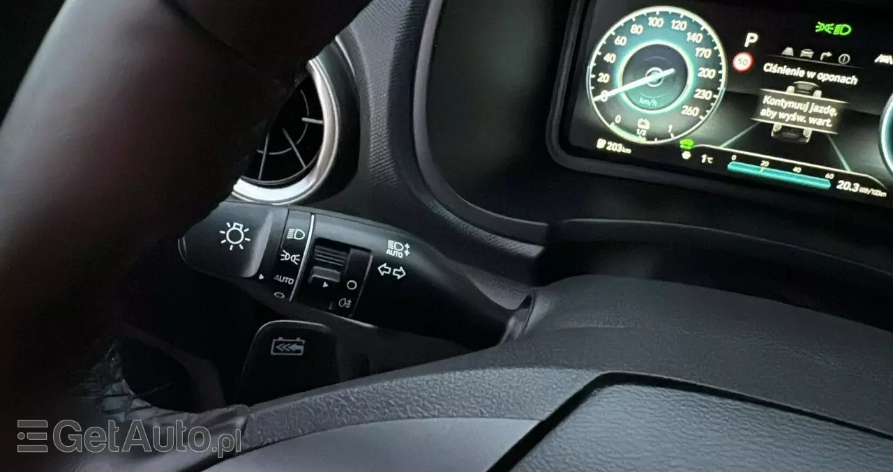 HYUNDAI Kona EV Trend