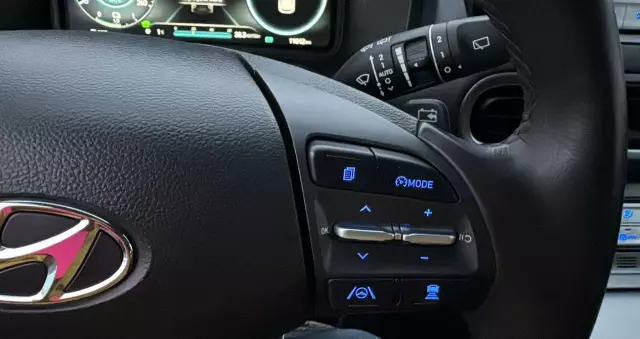 HYUNDAI Kona EV Trend