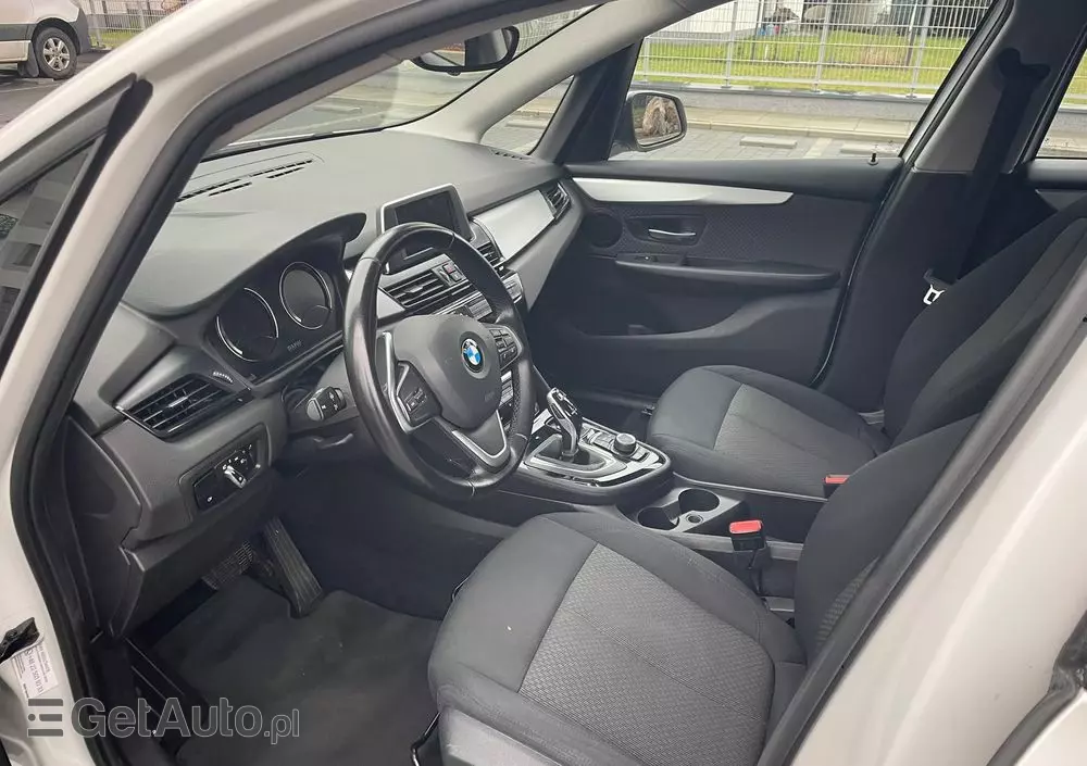 BMW Seria 2 216d