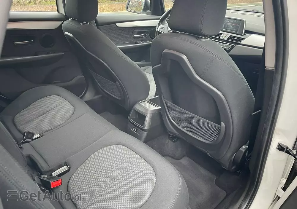 BMW Seria 2 216d