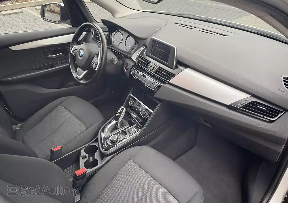 BMW Seria 2 216d