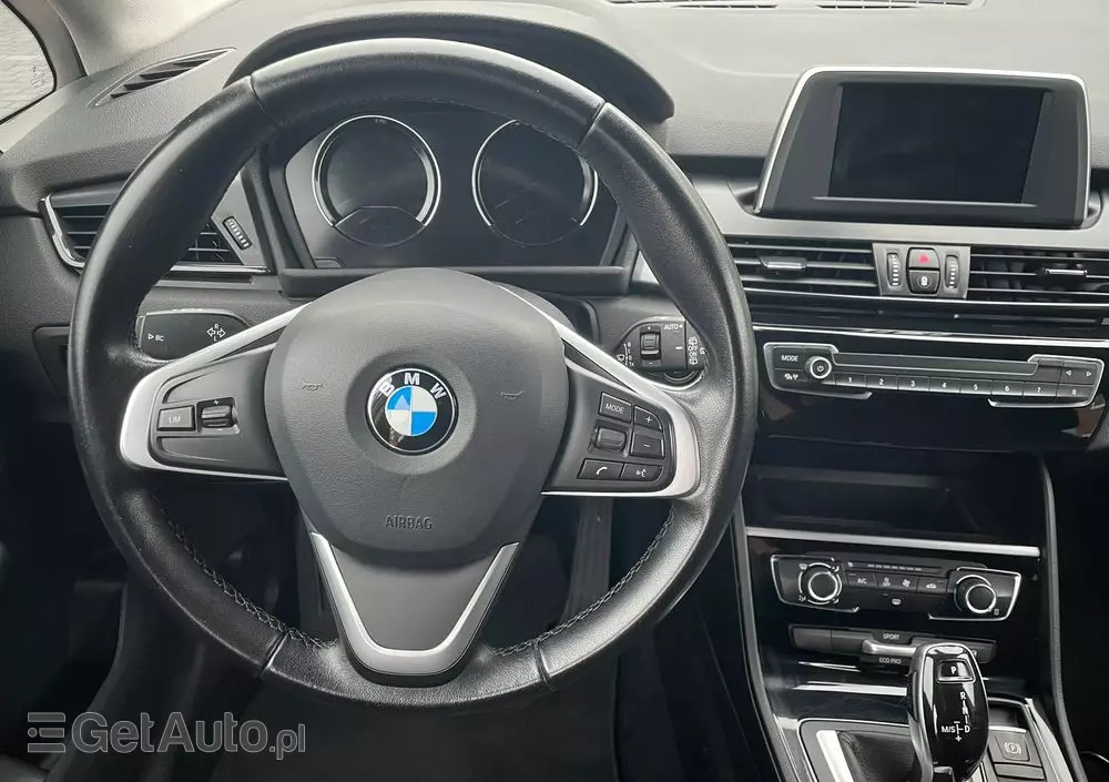 BMW Seria 2 216d
