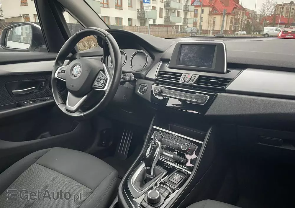BMW Seria 2 216d