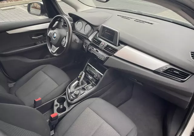 BMW Seria 2 216d