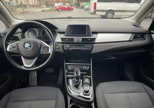 BMW Seria 2 216d