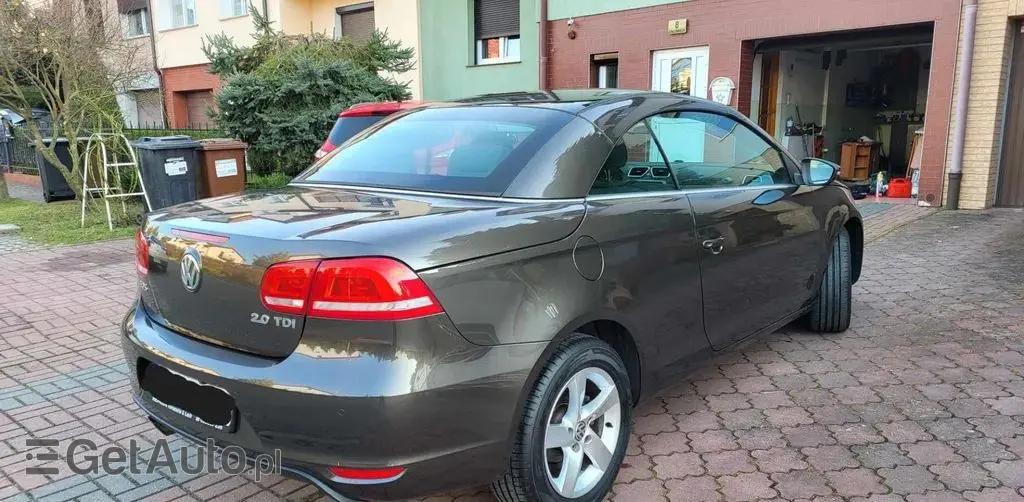 VOLKSWAGEN Eos 