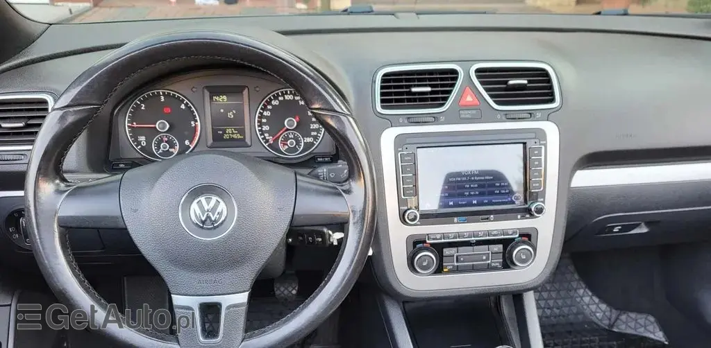 VOLKSWAGEN Eos 