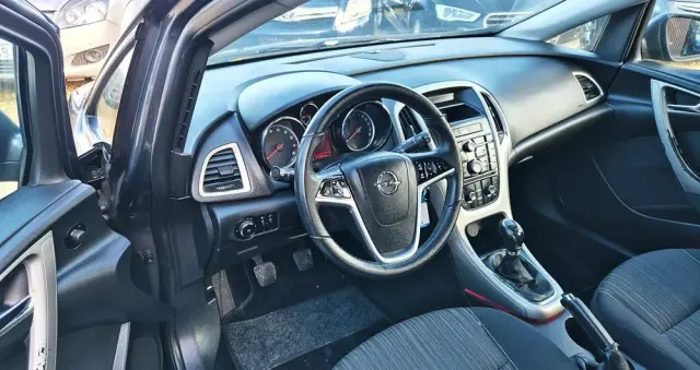 OPEL Astra 1.4 Turbo Exklusiv