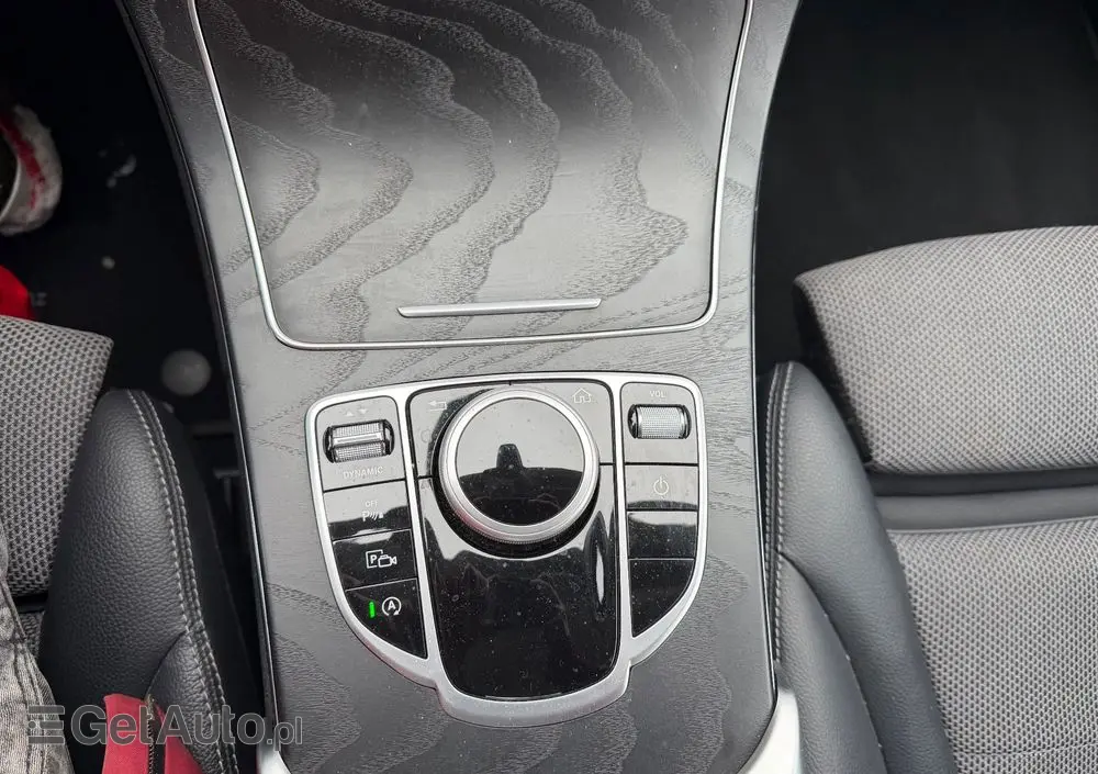 MERCEDES-BENZ Klasa C 180 Business Edition 9G-TRONIC
