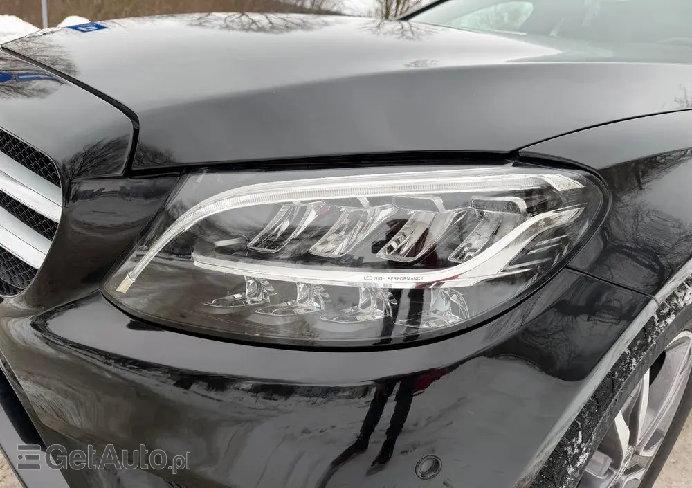 MERCEDES-BENZ Klasa C 180 Business Edition 9G-TRONIC