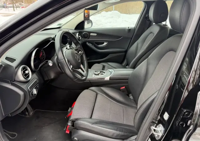 MERCEDES-BENZ Klasa C 180 Business Edition 9G-TRONIC