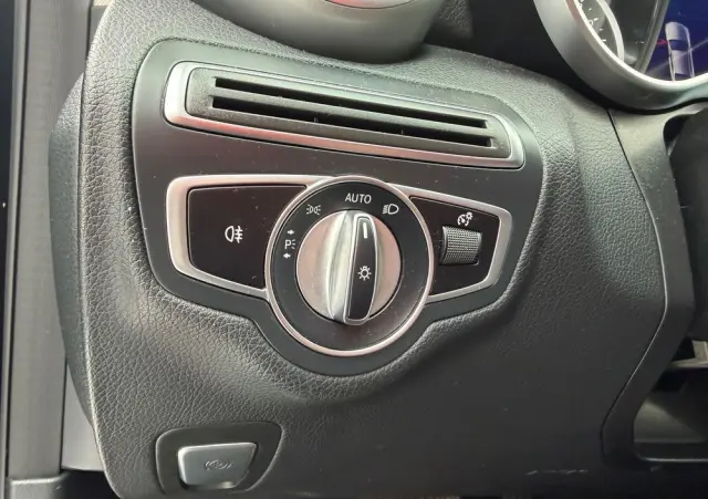 MERCEDES-BENZ Klasa C 180 Business Edition 9G-TRONIC