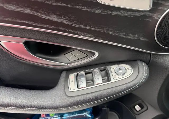 MERCEDES-BENZ Klasa C 180 Business Edition 9G-TRONIC