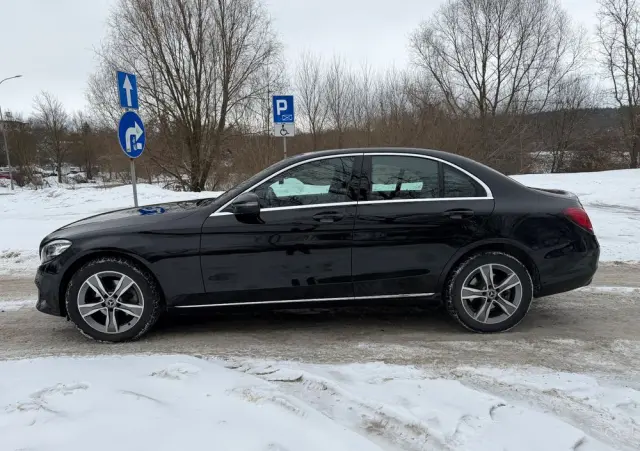 MERCEDES-BENZ Klasa C 180 Business Edition 9G-TRONIC