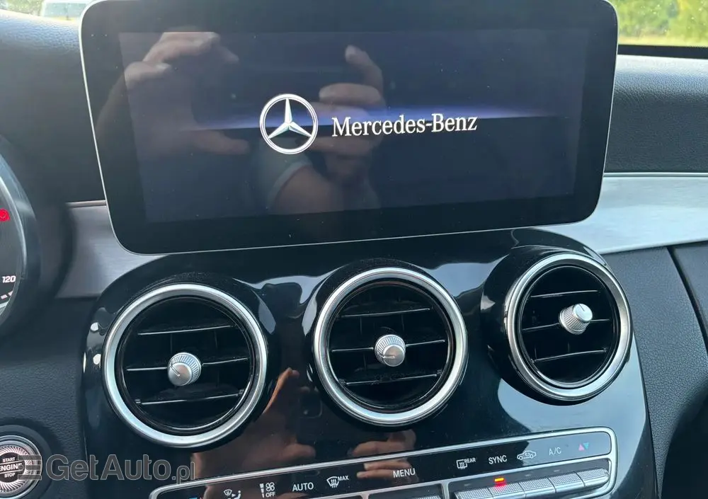 MERCEDES-BENZ Klasa C 220 d T 9G-TRONIC Avantgarde