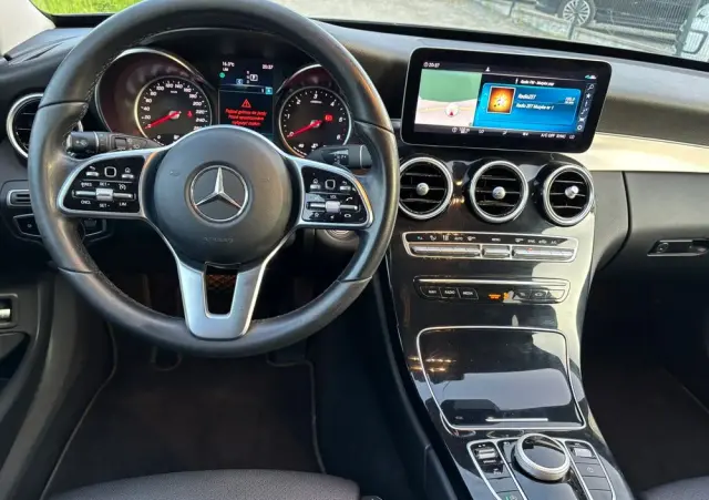 MERCEDES-BENZ Klasa C 220 d T 9G-TRONIC Avantgarde