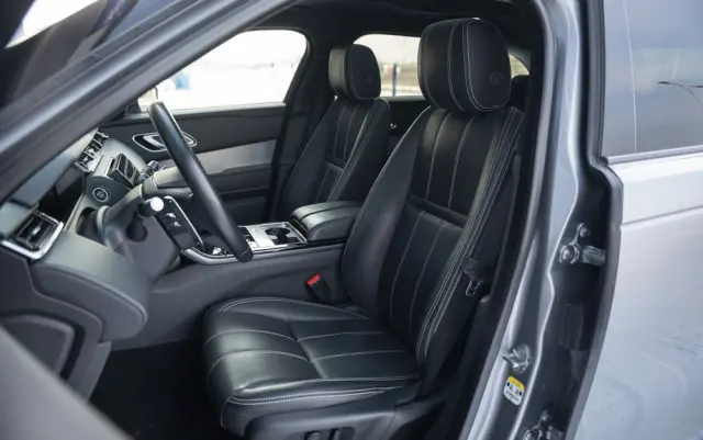 LAND ROVER Range Rover Velar D200 S