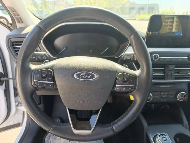 FORD Focus Active Business