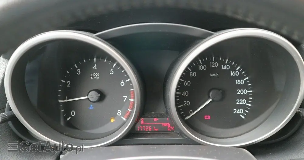 MAZDA 5 2.0 MZR-DISI i-stop Sports-Line