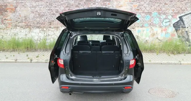 MAZDA 5 2.0 MZR-DISI i-stop Sports-Line