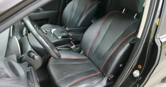 MAZDA 5 2.0 MZR-DISI i-stop Sports-Line