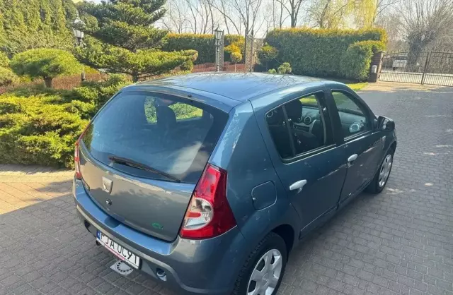 DACIA Sandero 