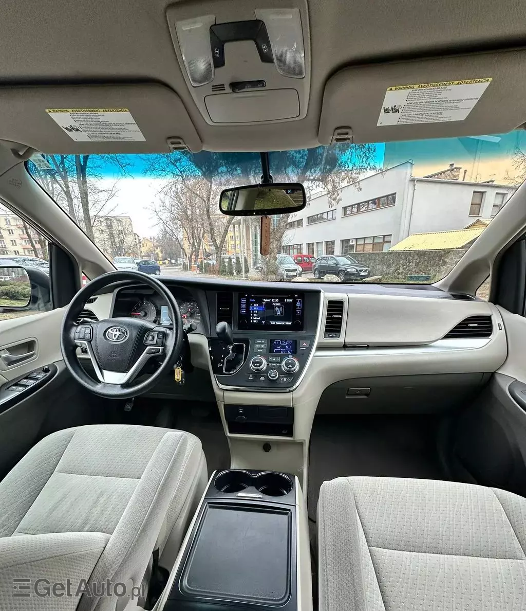 TOYOTA Sienna 3.5 V6 (266 KM) Automatic