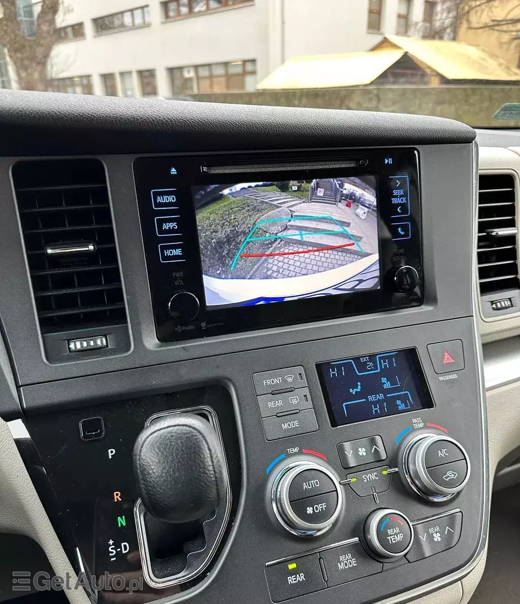 TOYOTA Sienna 3.5 V6 (266 KM) Automatic