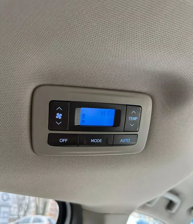 TOYOTA Sienna 3.5 V6 (266 KM) Automatic