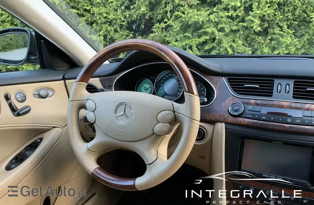 MERCEDES-BENZ CLS 