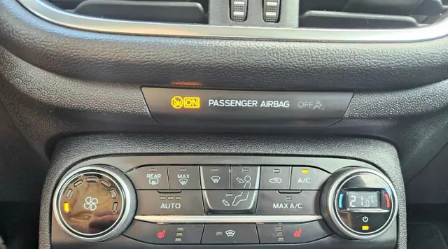 FORD Fiesta 1.1 COOL&CONNECT