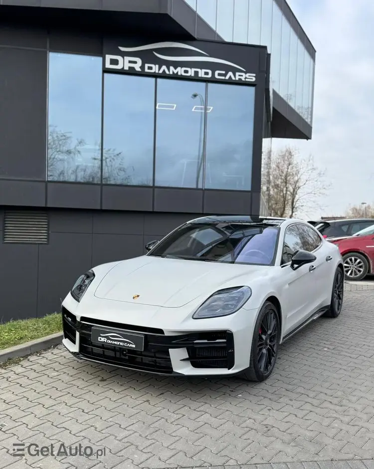 PORSCHE Panamera GTS